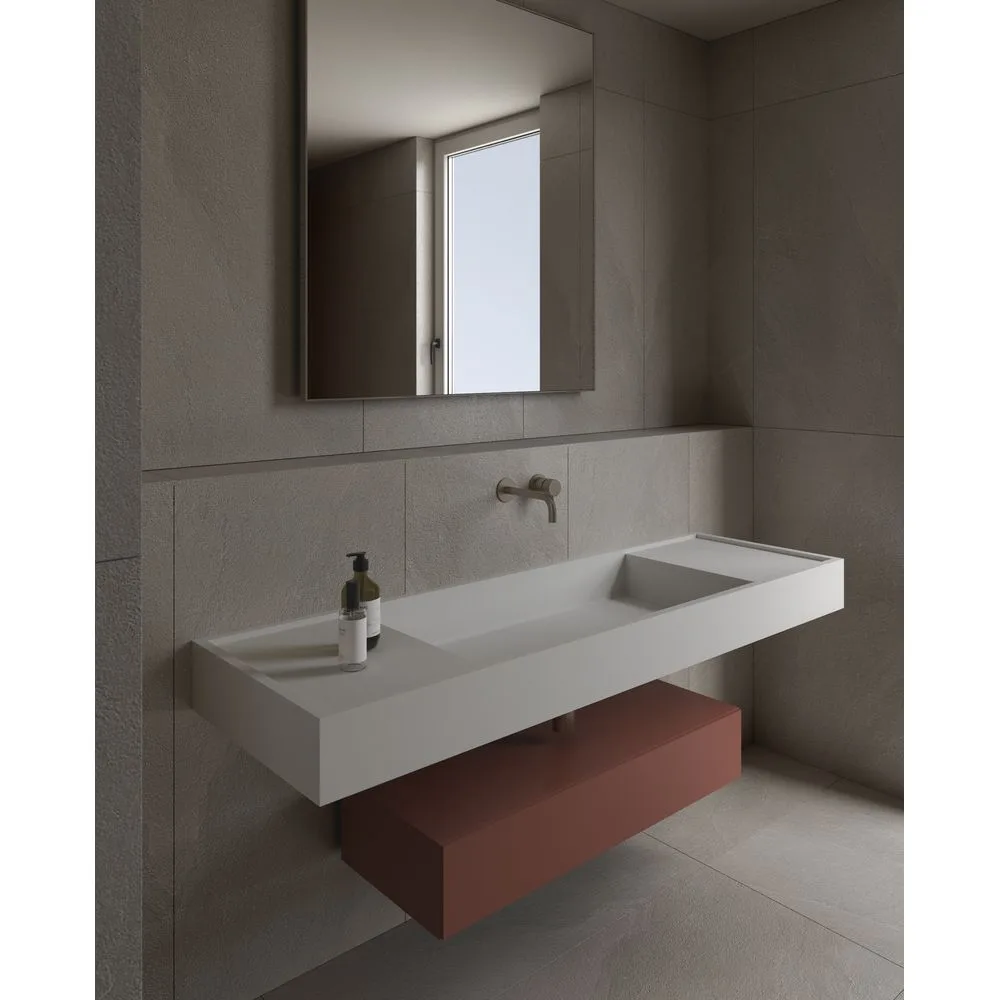 Умивальник підвісний Luxestone 130x50x16 см з керамограніту з бортиком, зі щілинним зливом та зйомною ревізією (Stonesink_model_9_1) - Фото 3